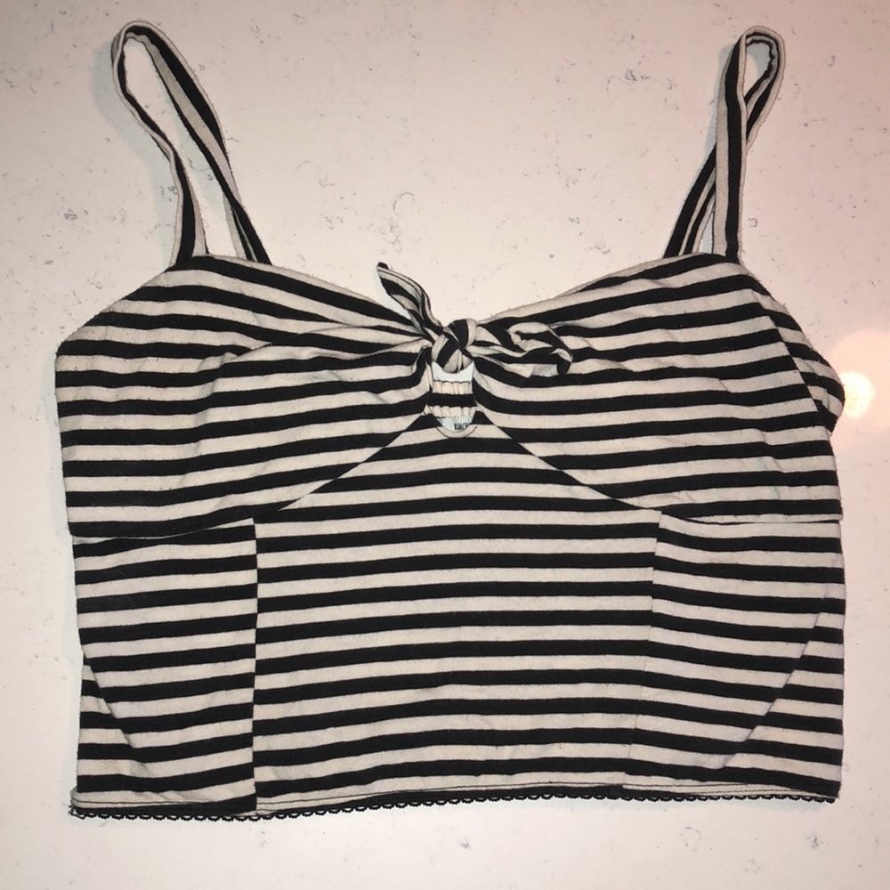 URBAN OUTFITTERS Black and White Crop Top!